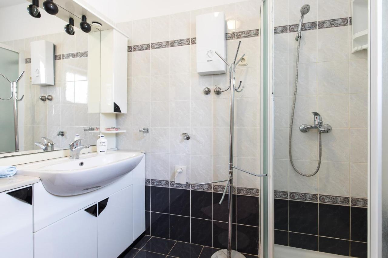 Apartmani Anita ปูนัต ภายนอก รูปภาพ